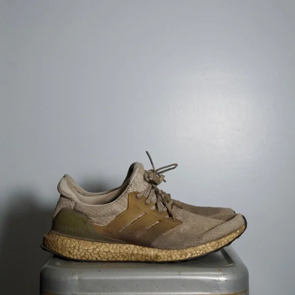 adidas gazelle silver green womens Adidas Red Sneakers Men's Size 11 – MSU Surplus Store main image 1